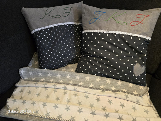 Personalisierter Kissenbezug 40x40 cm – handgemacht mit Namen & Applikation auf der Vorderseite