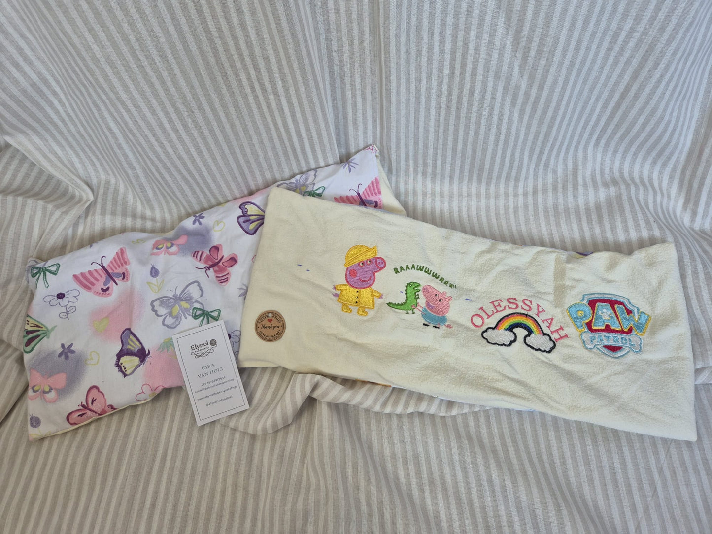 Großes Körnerkissen mit Bezug & Dinkelkissen – handgemacht & personalisiert mit Namen & Motivstickerei