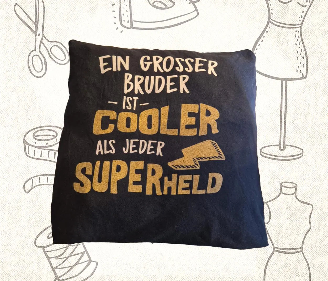 Kissenbezug aus deinem Lieblings-T-Shirt – handgemachter Erinnerungs-Kissenbezug 45x45 cm | Upcycling & Unikat